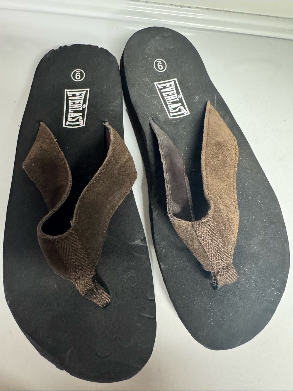 Everlast Black Footbed Brown Suede Strap Flip Flops